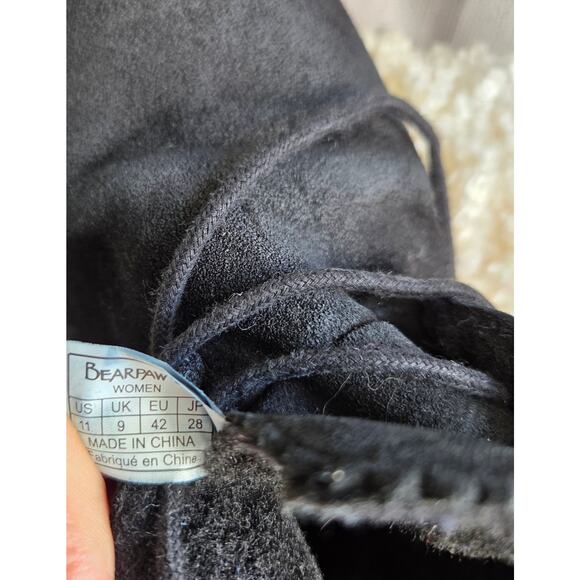 Bearpaw Skye Chukka Woman's Size 11 Black Ankle Lace Up Soft Booties - Picture 7 of 8